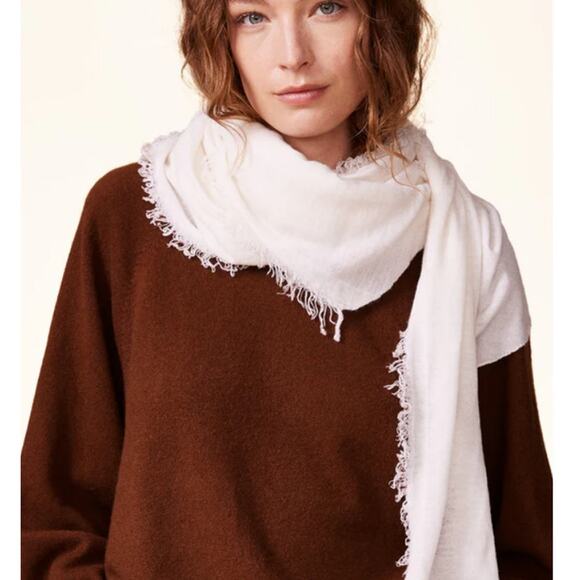 Unsubscribed Women's Navy Lightweight Cashmere Scarf One Size - Picture 8 of 8